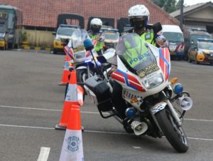 Sat Lantas Polres Pandeglang latihan Safety Riding