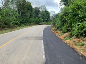 Di “cutting”, Titik Ruas Jalan Nasional yang Rusak Diperbaiki Kembali oleh BPJN Kalbar