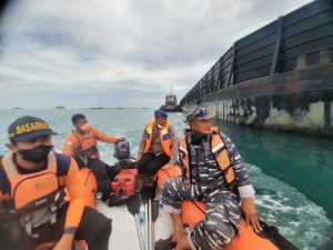 Ditpolairud Polda Banten Masih Melakukan Pencarian Korban Laka Kerja