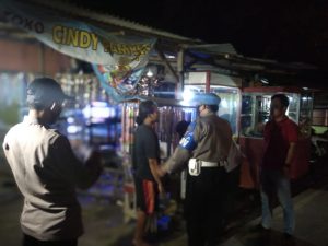 Polsek Munjul Melaksanakan Giat Patroli Malam