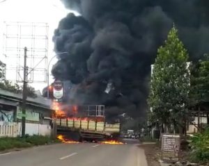 Dirlantas Polda Banten Jelaskan Kronologis Truck Terbakar di Jalan Raya Serang-Pandeglang