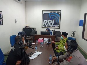 Talkshow di RRI Banten, Polda Banten Ajak Masyarakat Untuk Vaksin