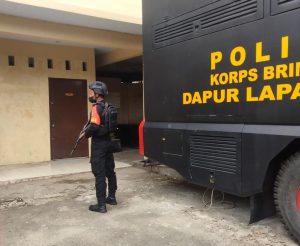 Satbrimob Polda Banten Jaga Keamanan Lingkungan Asrama Personel