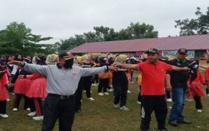 Ketua DPRD Kabupaten Dharmasraya Resmikan Pasar Kuliner Nagari Kurnia Selatan dan Lomba Senam