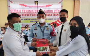 13 CPS di Serahkan Kakanwil Sumbar ke Rutan Padangpanjang