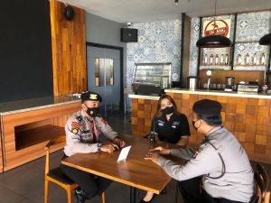 Hari Terkahir Libur Panjang, Personel Ditpamobvit Polda Banten Gelar Patroli di Tempat Wisata