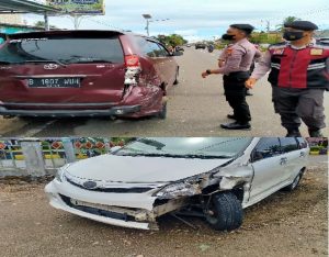 Diduga Hilang Kendali, Avanza Putih Sosor Buntut Avanza Merah Maron