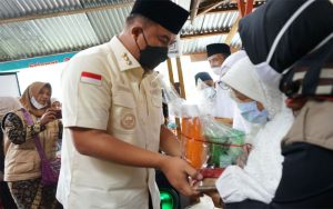 Bupati Dharmasraya Berdayakan Lansia