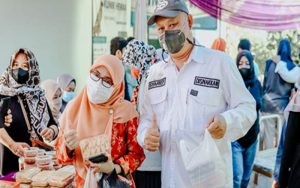 Gelar Bazar Ramadhan Disnakan Diserbu Warga