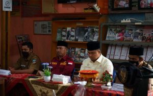 Bupati Dharmasraya Kunjungi Pontren Lansia dan TBM Anugerah