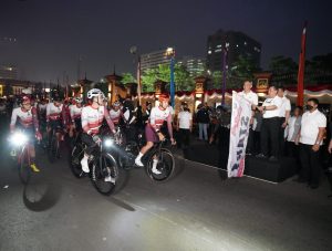 Kapolri Lepas Pesepeda yang Pecahkan Rekor MURI, Gowes Sejauh 508 Km