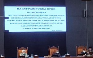 Ketua DPRD Dharmasraya Pimpin Langsung Rapat Paripurna Pandangan Umum Fraksi