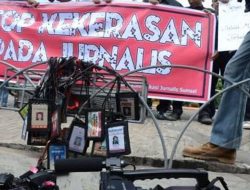 Biadab!!! Dua Wartawan di Karawang Disekap, Dicekoki Air Kencing Terus Dihantam Kepalanya, Keluarga Diancam Mau Dibunuh