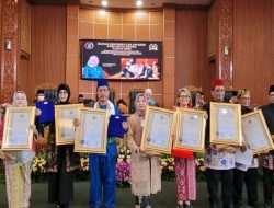 Tujuh Anggota DPRD Depok Raih BKD Award