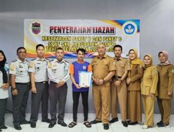 Narapidana Lapas Ciamis Terima Ijazah Sekolah Paket B