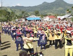 Berlangsung Semarak di Baruah Gunuang, Bupati Puji Gerakan Senam Sehat Lansia dan Pralansia