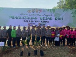 Peringati HUT RI ke-78 TH-2023, Polres Way Kanan dan Jajaran Tanam Pohon Serentak