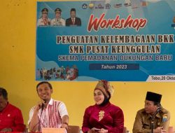 Edi Purwanto Sambangi SMK 1 Tebo, Berikan Motivasi dan Bahas Soal Pendidikan