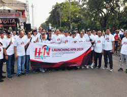 Launching HPN 2024, Menteri Koperasi & UKM Jalan Santai Dengan Awak Media