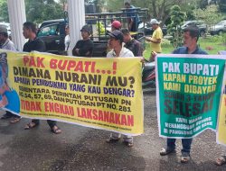 Forum Rekanan Korban Gagal Bayar Bupati Simalungun Gelar Unjuk Rasa