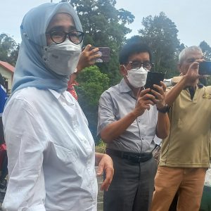 Longsor di Jorong Sungai Ungkang Tanah Datar, Pemilik Hotel Emersia Salurkan Bantuan