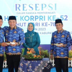 Bupati Sampang Bersama Wakil Hadiri HUT KORPRI ke-52