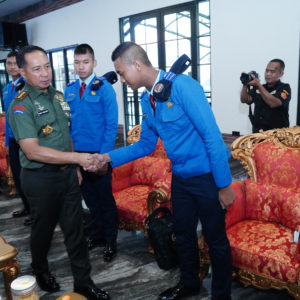 Panglima TNI Terima Kunjungan Siswa SMA TN