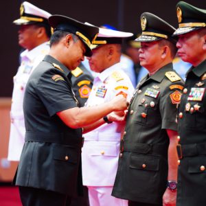 Serah Terima 5 Jabatan Strategis di Lingkungan Mabes TNI