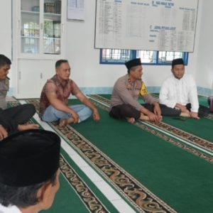 Sholat Jum’at dan Silahturahmi Dalam Rangka Cooling System Polsek Rumbai Pesisir