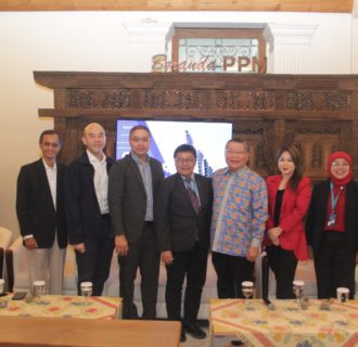 PPM School of Management dan Deloitte Kolaborasi Terapkan Kurikulum Family Business