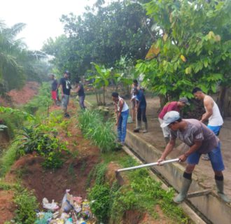 Desa Nanggar Bayu Terus Pertahankan Budaya Gotong Royong