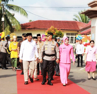 Bupati Anwar Sadat Hadiri Serah Terima Jabatan Kapolres Tanjabbar