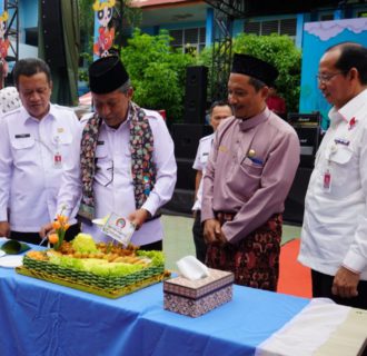 Wagub Sani Hadir 46 Tahun Berdirinya SMAN 3 Kota Jambi