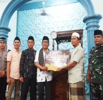 Polres Dharmasraya dan TSR XIII Berbagi Berkah di Masjid Nurul Hidayah Kenagarian Koto Besar