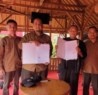 Perhutani Bersama CV Gilang Kencana Lakukan Perjanjian Kerja Sama Wisata Curug Cijalu di Subang