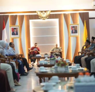 PJ Walikota Sukabumi Apresiasi Atas Dedikasi 7 PNS Purnabakti