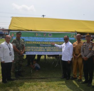 Danrem 022/PT Gelar Bazar Murah TNI Dalam Rangka Jelang Idul Fitri