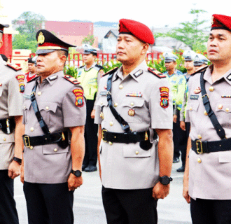 Kapolres Pelabuhan Belawan Pimpin Upacara Serah Terima Jabatan Kasat Narkoba dan Kasat Lantas