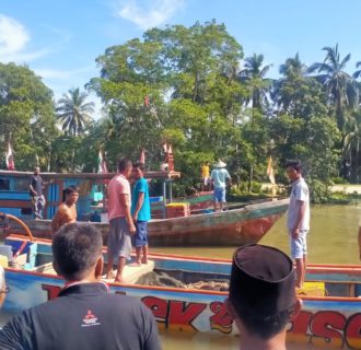 Langgar Aturan Empat Unit Kapal Mini Trol Ditangkap Nelayan PIMM Saat Operasi Segini Dendanya