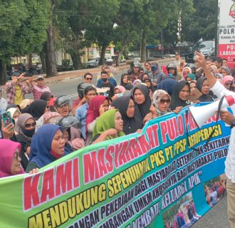 Aksi Damai Mendukung Beroperasinya Pabrik Kelapa Sawit PT PPSP