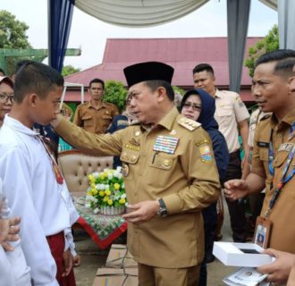 Gubernur Al Haris: Program Dua Milyar Dumisake Telah Disalurkan ke Ribuan Siswa SMA dan SMK