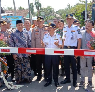 Tingkatkan Keselamatan di Perlintasan KA, Pemkab Melalui Dishub Kabupaten Pasuruan Resmikan 5 Pos JPL