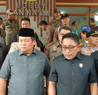 Ketua DPRD Kota Tangerang dan Seluruh Fraksi Mendukung Penolakan RUU Penyiaran,Penandatangan Fakta Integritas