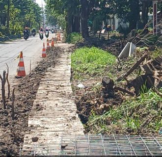 Diduga Lemah Pengawasan Pekerjaan U-ditch Siwalankerto Utara II, Potensi Kerugian 