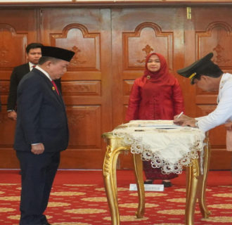 Gubernur Al Haris Resmi Lantik Raden Najmi Sebagai Pj Bupati Muaro Jambi