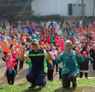 Pemerintah Kota Cimahi Peringati Hari Lanjut Usia ke-28 dengan Senam Bersama