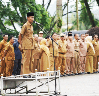 Pemkab Solsel Minta Pejabat Dinas Bersinergi Dengan Pemerinta Pusat Agar Meningkatkan Pendapatan Daerah