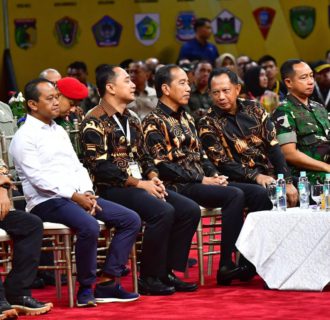 Panglima TNI Dampingi Presiden RI Buka Rakernas APEKSI di Balikpapan