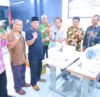 Walikota Tanjungbalai Hadiri Peningkatan Kemandirian Usaha Keluarga Penyandang Masalah Sosial