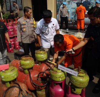 Ditreskrimsus Polda Banten Ungkap Kasus Penyuntikan Tabung Gas